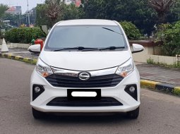 Daihatsu Sigra 1.2 R DLX MT 2021 manual putih km 31 ribuan