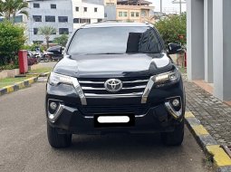 Toyota Fortuner SRZ 2016 bensin hitam km 16 ribuan