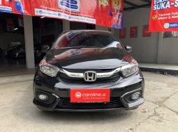 Honda Brio E 1.2 CVT AT 2023 Hitam - Dokumen Lengkap - TDP Rendah