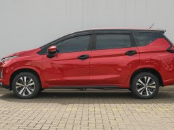 Nissan Livina VE AT 2019 Merah - TDP Rendah - Pajak Aman 4