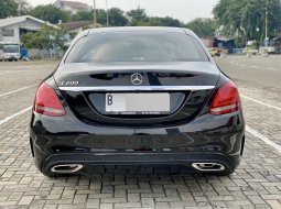 Mercedes-Benz C-Class C200 2018 Hitam 5