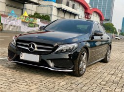 Mercedes-Benz C-Class C200 2018 Hitam 2