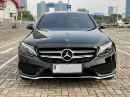 Mercedes-Benz C-Class C200 2018 Hitam 1