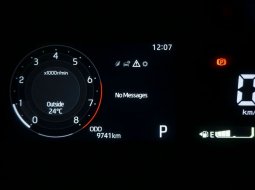 JUAL Toyota Raize 1.0T GR Sport CVT 2023 Putih 9