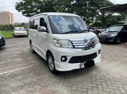 Daihatsu Luxio 1.5 X A/T 2018 Putih Istimewa