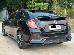 HONDA CIVIC HATCHBACK AT 2018 HITAM DIJUAL CEPAT SIAP PAKAI MURAH 6