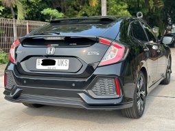 HONDA CIVIC HATCHBACK AT 2018 HITAM DIJUAL CEPAT SIAP PAKAI MURAH 4