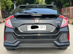 HONDA CIVIC HATCHBACK AT 2018 HITAM DIJUAL CEPAT SIAP PAKAI MURAH 5