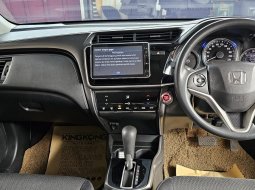 Honda City E AT ( Matic ) 2017 Silver Km Cuma 41rban Mulus Gress Siap Pakai 8