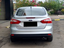 Ford Focus Titanium 2013 sedan silver sunroof km 24 ribuan 18