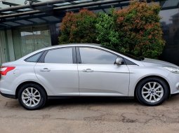 Ford Focus Titanium 2013 sedan silver sunroof km 24 ribuan 4