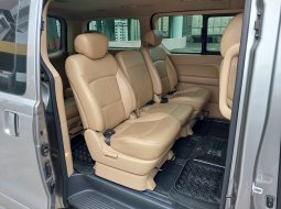 2017 Hyundai H-1 Elegance 12 Seat Jok Kulit B GANJIL Pjk NOV 2025 Siap Pakai Luar Kota KREDIT DP15jt 3