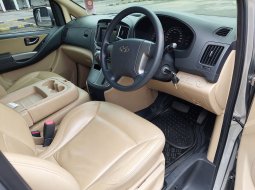 2017 Hyundai H-1 Elegance 12 Seat Jok Kulit B GANJIL Pjk NOV 2025 Siap Pakai Luar Kota KREDIT DP15jt 6