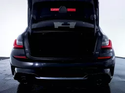 BMW 330i 2.0 M Sport AT 2022 Hitam - KONDISI ISTIMEWA GARANSI 1 TAHUN - BISA DP MINIM BUNGA RENDAH 3