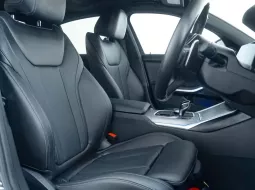 BMW 330i 2.0 M Sport AT 2022 Hitam - KONDISI ISTIMEWA GARANSI 1 TAHUN - BISA DP MINIM BUNGA RENDAH 7
