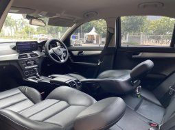 Mercedes-Benz C-Class C200 2014 Putih 8