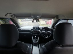 Toyota Raize 1.0T GR Sport CVT TSS (Two Tone) 2022 kuning km 17 ribuan dp35jt saja 18