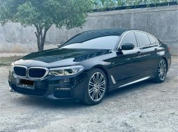 79JT ANGKUT‼️ BMW 530i AT BLACK 2020 3