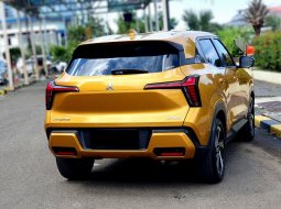 Mitsubishi XForce Ultimate CVT 2024 kuning km 13 ribuan 6