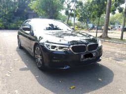 BMW 530i AT HITAM 2020 , TERMURAH 5