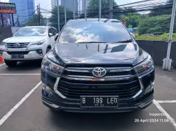 Toyota Venturer 2.0 A/T BSN 2019 Hitam