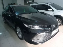 Toyota Camry 2.5 V 2021 Hitam