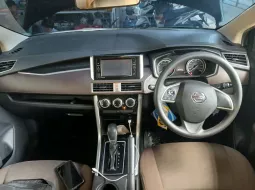 Nissan Livina VE AT 2019 Hitam 6