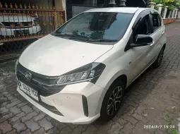 Daihatsu Sirion X 1.3 CVT 2022 Putih 4