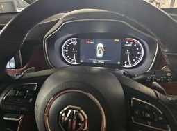 MG HS Magnify i-Smart 2022 Merah 6