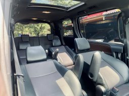 TERMURAH‼️ TOYOTA VOXY 2.0 AT WHITE 2019 9