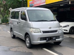 Daihatsu Gran Max D 2015 MPV 2