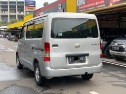 Daihatsu Gran Max D 2015 MPV 3