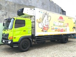 MURAH Hino engkel 4x2 bok Pendingin FG235JS 2017 Box Freezer FG 235 JS 2