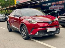 Toyota C-HR 1.8 L HV CVT Dual Tone 2021 Merah 3