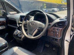TOYOTA VOXY 2.0 AT 2019 , JUAL MURAH CEPAT 2