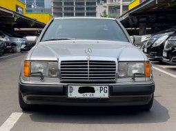 MERCY 300CE AT 1989 SILVER 2DOOR SUPER ANTIK