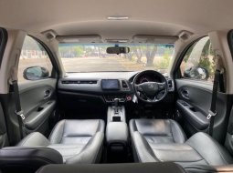 Honda HR-V 1.5 Spesical Edition 2021 Abu-abu 7
