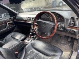 Mercedes-Benz S-Class S 320 1996 8