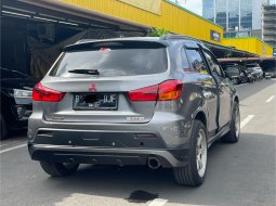 Mitsubishi Outlander 2.4 Automatic 2012 SUV 6