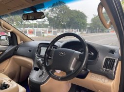 Hyundai H-1 Royale 2018 MPV 11