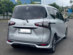 Promo Toyota Sienta murah 4