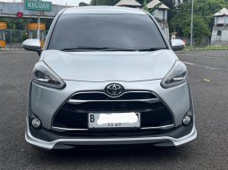 Promo Toyota Sienta murah 2