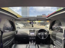 Mitsubishi Outlander 2.4 Automatic 2012 SUV 9