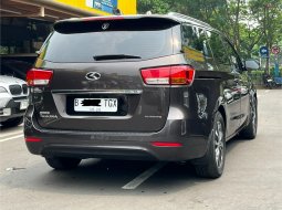 Kia Grand Sedona Ultimate 2017 Coklat 6