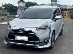 Promo Toyota Sienta murah