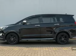 Toyota Kijang Innova Q Venturer 2.4 AT 2019 - Unit Mulus Bisa Showing - B2785UOK 5