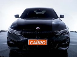 BMW 330i 2.0 M Sport AT 2022 Hitam