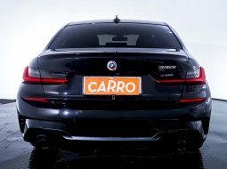 BMW 330i 2.0 M Sport AT 2022 Hitam 5