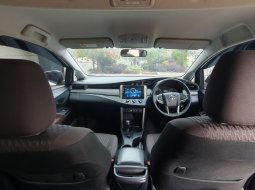 Toyota Kijang Innova 2.0 G 2022 putih bensin 18