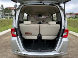 Honda Freed SD 2014 Silver 13